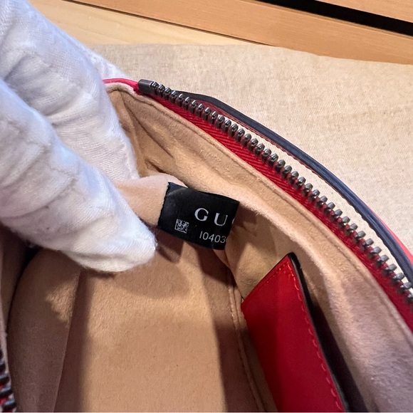 Gucci bright red 739166 Gg marmont 2 Lion trap shoulder bag - Picture 10 of 13